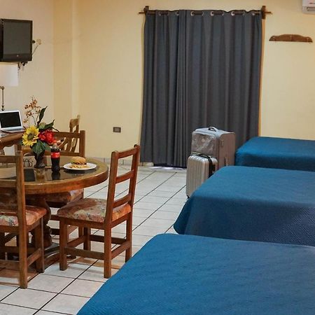 Hotel Las Fuentes Los Mochis Kültér fotó