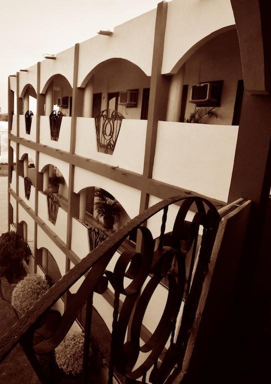 Hotel Las Fuentes Los Mochis Kültér fotó