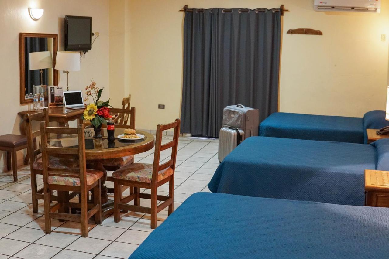 Hotel Las Fuentes Los Mochis Kültér fotó